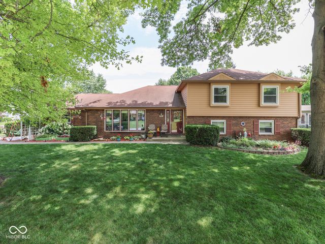 6903 White Pines Court, Indianapolis, IN 46217