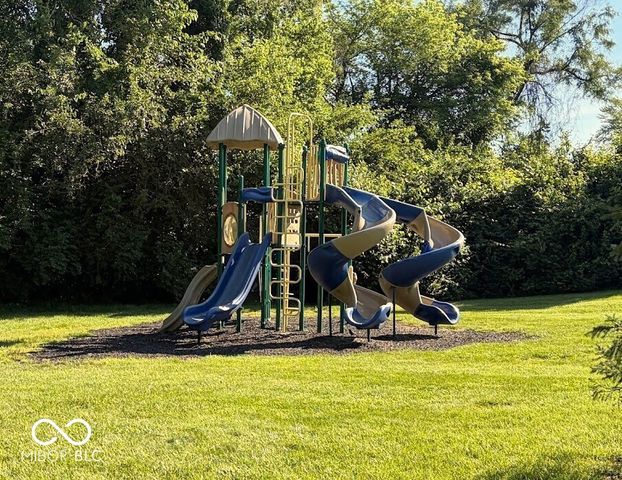 6903 White Pines Court, Indianapolis, IN 46217