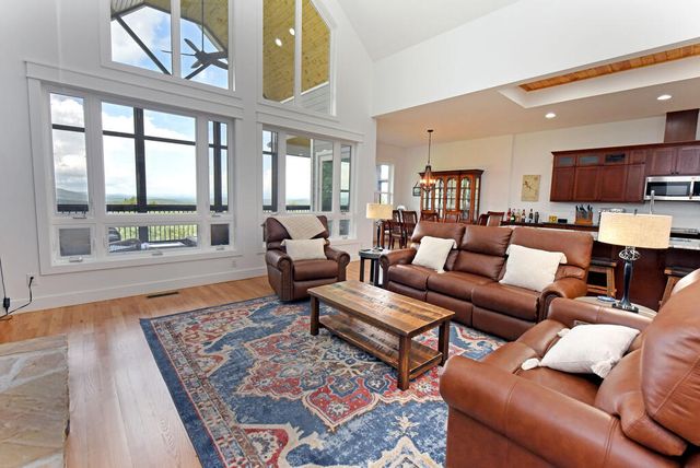 732 Ridge Pointe Way, Blairsville, GA 30512