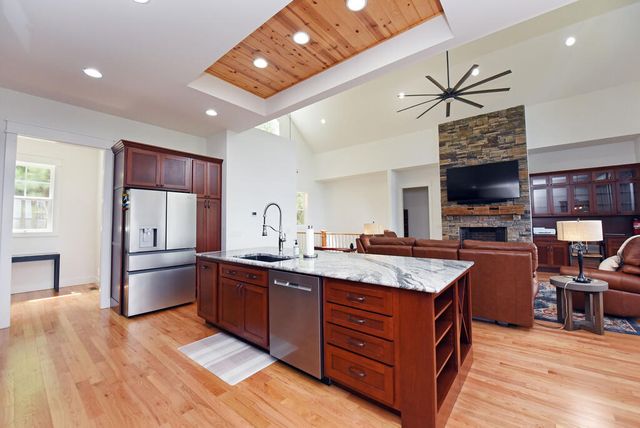 732 Ridge Pointe Way, Blairsville, GA 30512