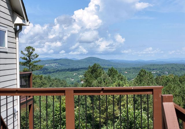 732 Ridge Pointe Way, Blairsville, GA 30512