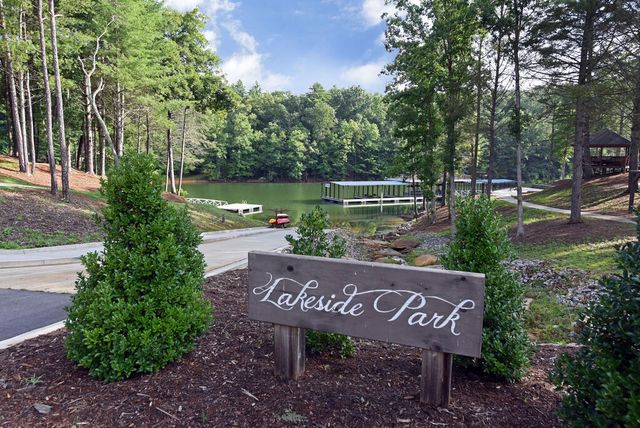 732 Ridge Pointe Way, Blairsville, GA 30512