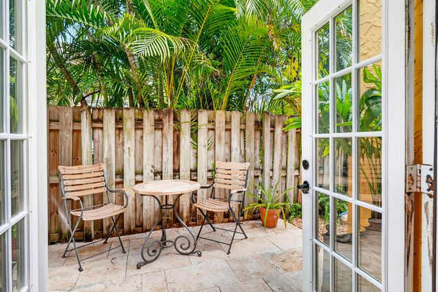 348 Plymouth Road, West Palm Beach, FL 33405