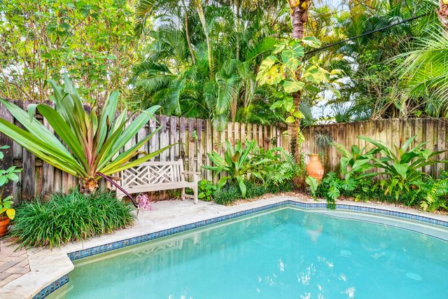 348 Plymouth Road, West Palm Beach, FL 33405
