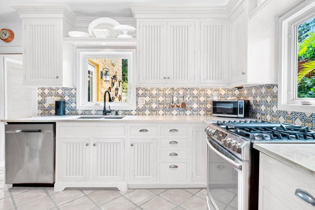 348 Plymouth Road, West Palm Beach, FL 33405
