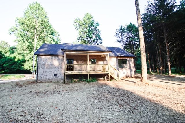 629 Crossvine Rd, Sparta, TN 38583