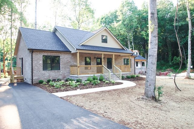 629 Crossvine Rd, Sparta, TN 38583