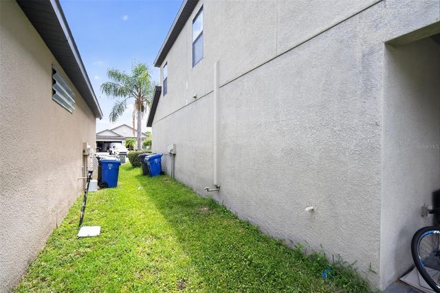 11202 CARRICK STONE STREET, Wimauma, FL 33598