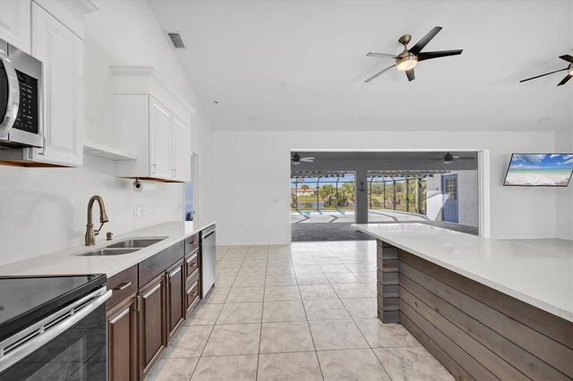 337 BOUNDARY BOULEVARD, Rotonda West, FL 33947