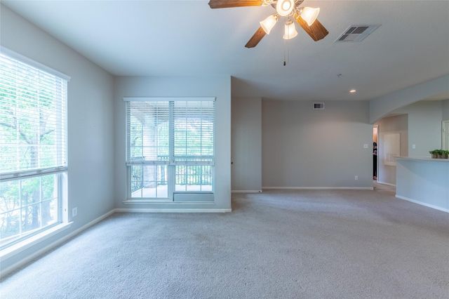6607 Lake Woodlands Drive 624, The Woodlands, TX 77382