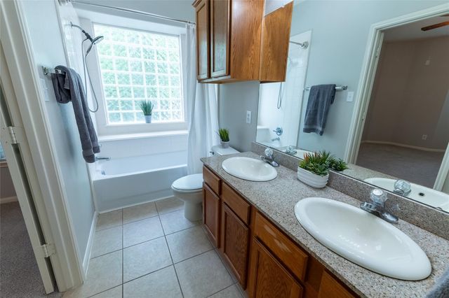 6607 Lake Woodlands Drive 624, The Woodlands, TX 77382