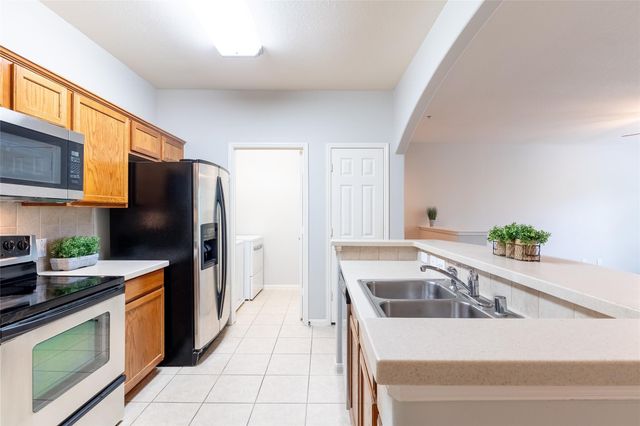 6607 Lake Woodlands Drive 624, The Woodlands, TX 77382