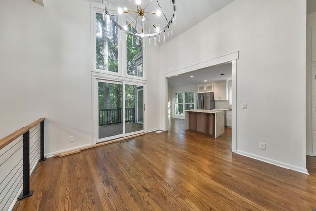 210 Brandenburgh Circle, Roswell, GA 30075
