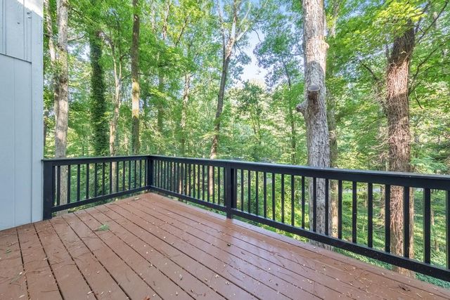 210 Brandenburgh Circle, Roswell, GA 30075