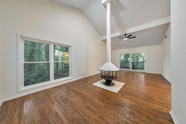 210 Brandenburgh Circle, Roswell, GA 30075
