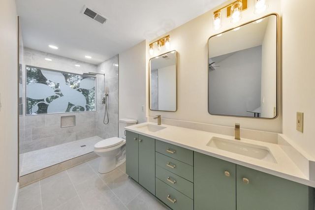 210 Brandenburgh Circle, Roswell, GA 30075