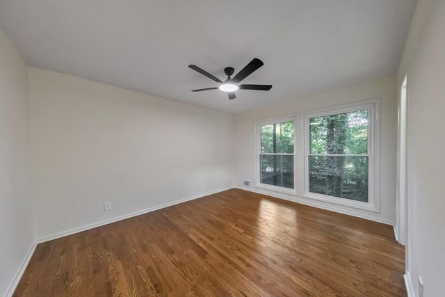 210 Brandenburgh Circle, Roswell, GA 30075