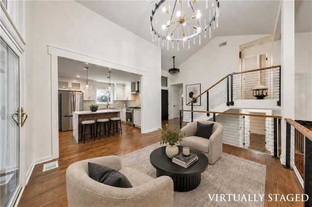 210 Brandenburgh Circle, Roswell, GA 30075