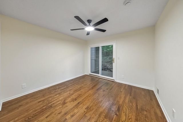 210 Brandenburgh Circle, Roswell, GA 30075