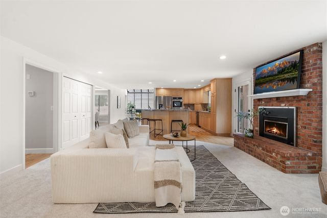 15813 SE 160th Place, Renton, WA 98058