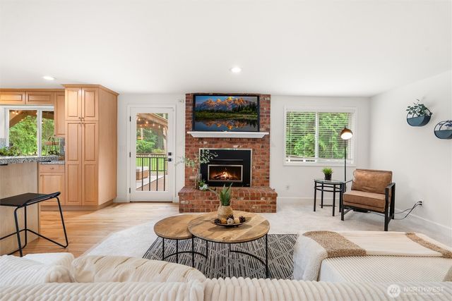 15813 SE 160th Place, Renton, WA 98058