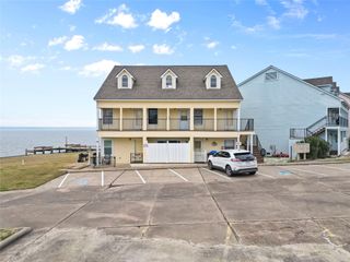 445 Carolcrest Lane 411, Livingston, TX 77351