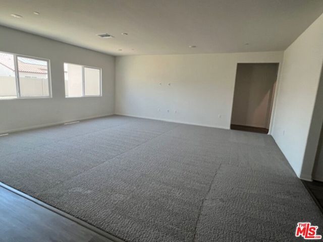 7318 Chetco River Street, Bakersfield, CA 93311