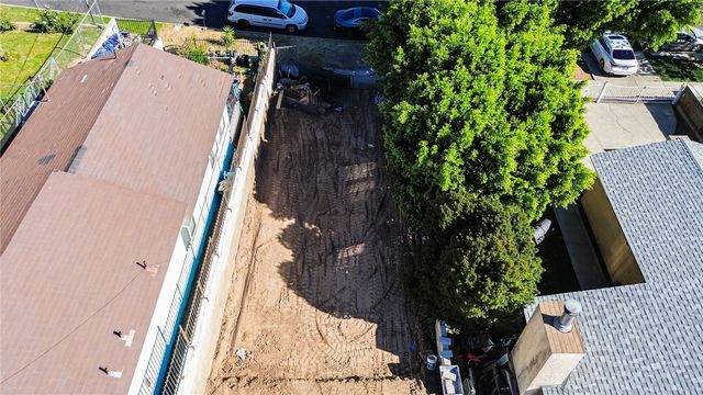 454 K, Colton, CA 92324