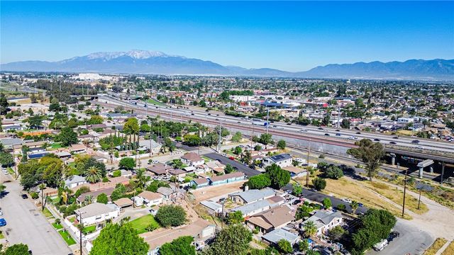 454 K, Colton, CA 92324