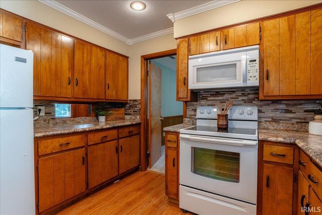 7588 Broadview Drive, Newburgh, IN 47630