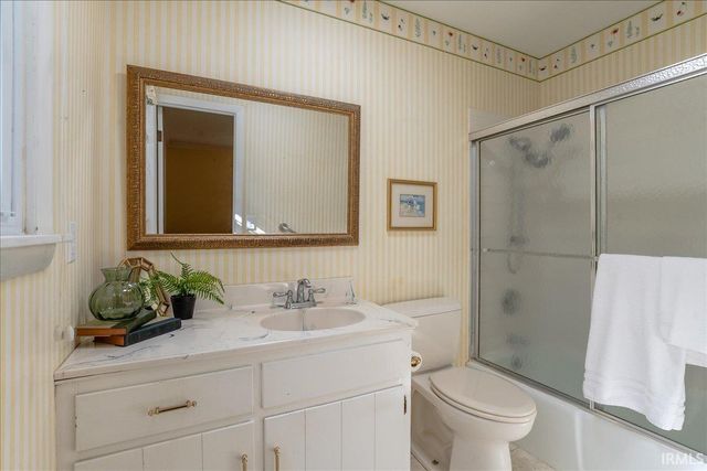 7588 Broadview Drive, Newburgh, IN 47630