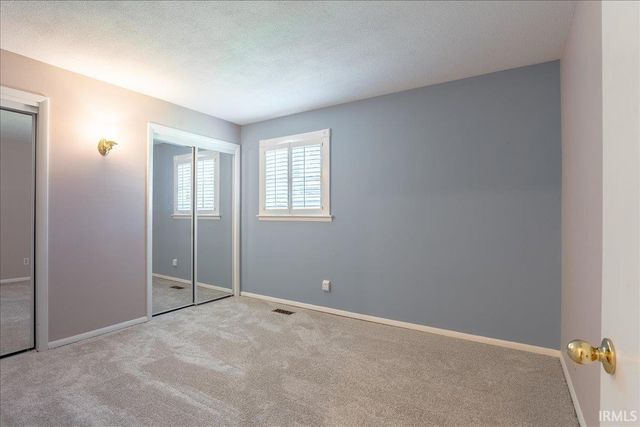 7588 Broadview Drive, Newburgh, IN 47630