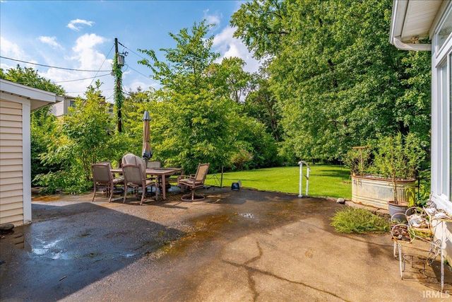 7588 Broadview Drive, Newburgh, IN 47630
