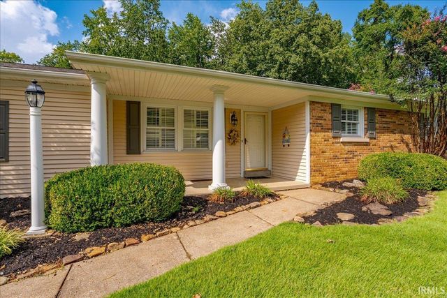 7588 Broadview Drive, Newburgh, IN 47630