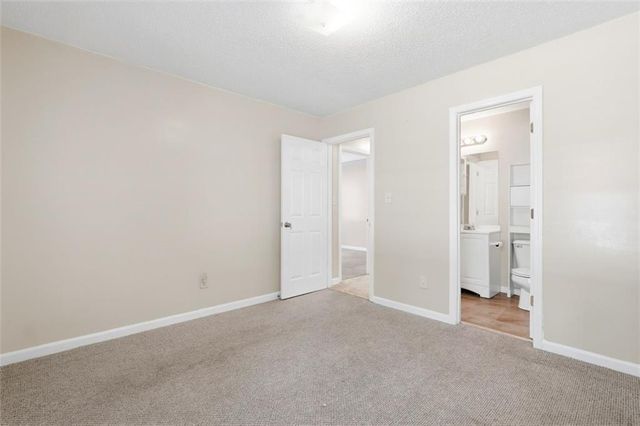 1016 Meadow Glen Circle, Fairburn, GA 30213