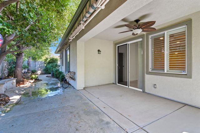 2473 Dutchwood Ln, Manteca, CA 95336