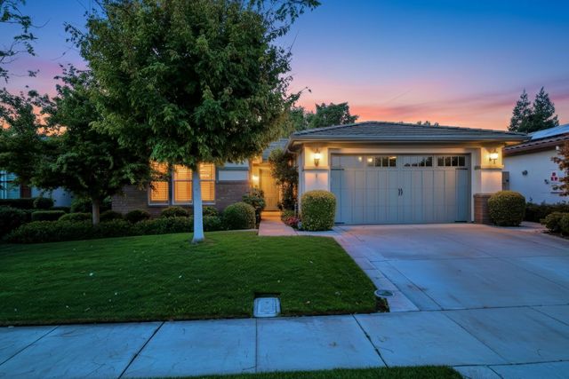 2473 Dutchwood Ln, Manteca, CA 95336