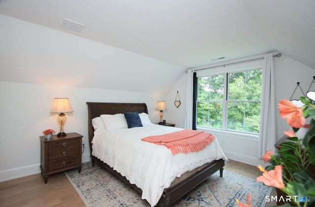 773 West Avon Road, Avon, CT 06001