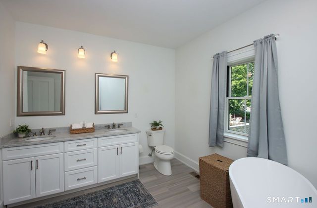 773 West Avon Road, Avon, CT 06001