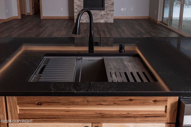 6220 S Ridgefield Drive, Wasilla, AK 99654