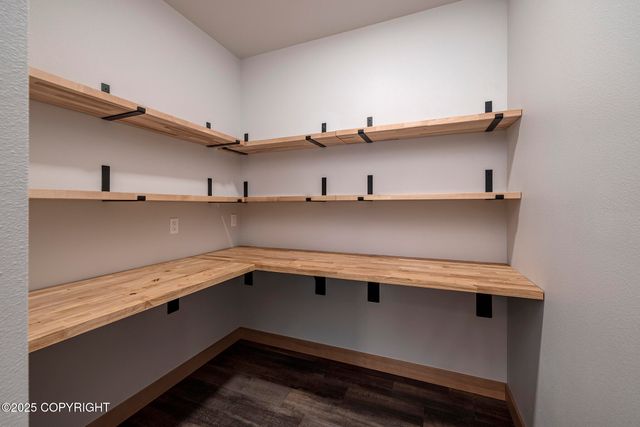 6220 S Ridgefield Drive, Wasilla, AK 99654