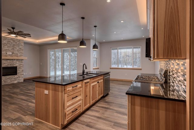 6220 S Ridgefield Drive, Wasilla, AK 99654