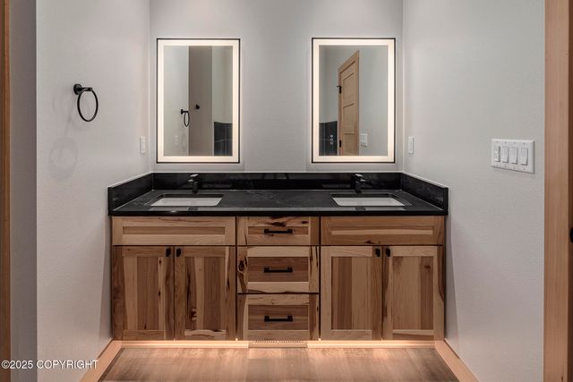 6220 S Ridgefield Drive, Wasilla, AK 99654