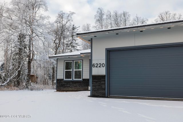 6220 S Ridgefield Drive, Wasilla, AK 99654