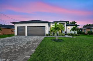 3724 SW 3rd ST, Cape Coral, FL 33991