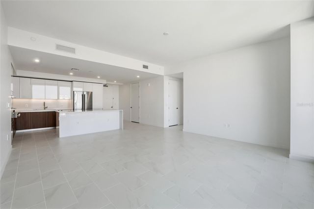 400 CENTRAL AVENUE 1002, St Petersburg, FL 33701