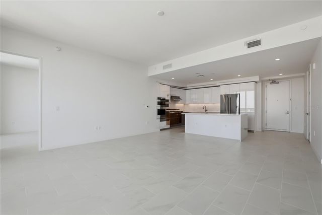 400 CENTRAL AVENUE 1002, St Petersburg, FL 33701