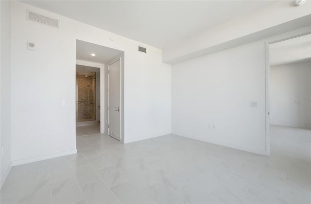 400 CENTRAL AVENUE 1002, St Petersburg, FL 33701