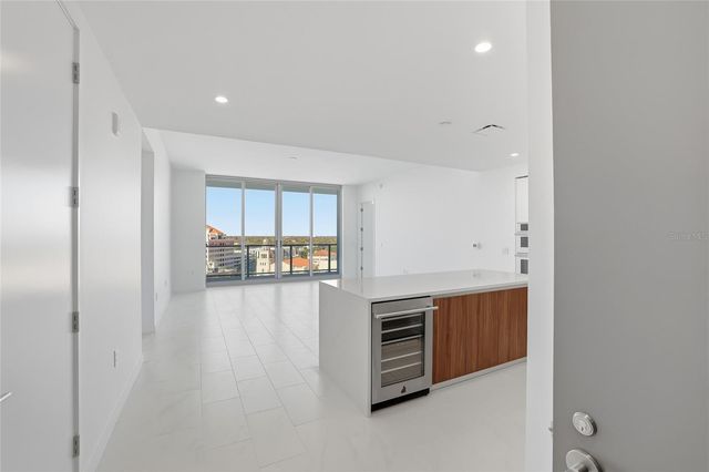 400 CENTRAL AVENUE 1002, St Petersburg, FL 33701