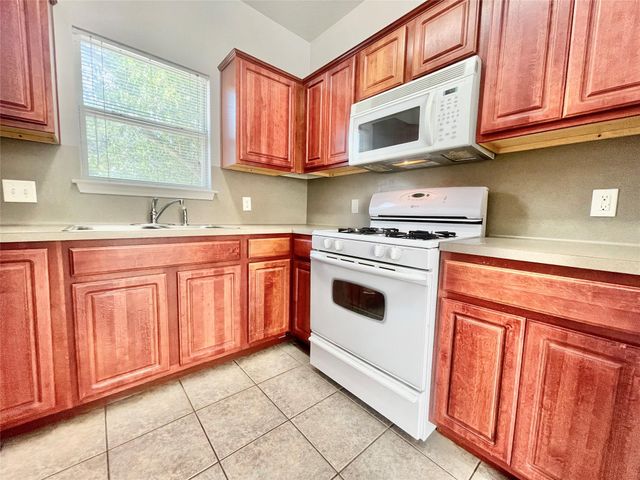 1814 Ulit Ave A, Austin, TX 78702